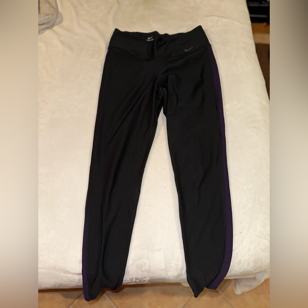 Women’s Nike leggings